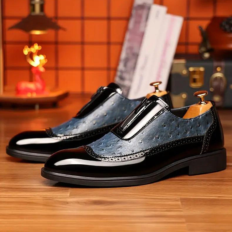 Embossed zipper pointed men shoes