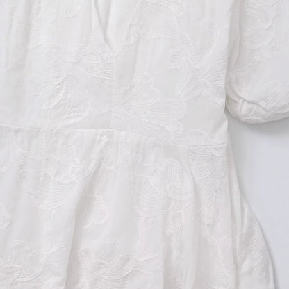 V-neck bubble sleeve waist cinched embroidered dress for women