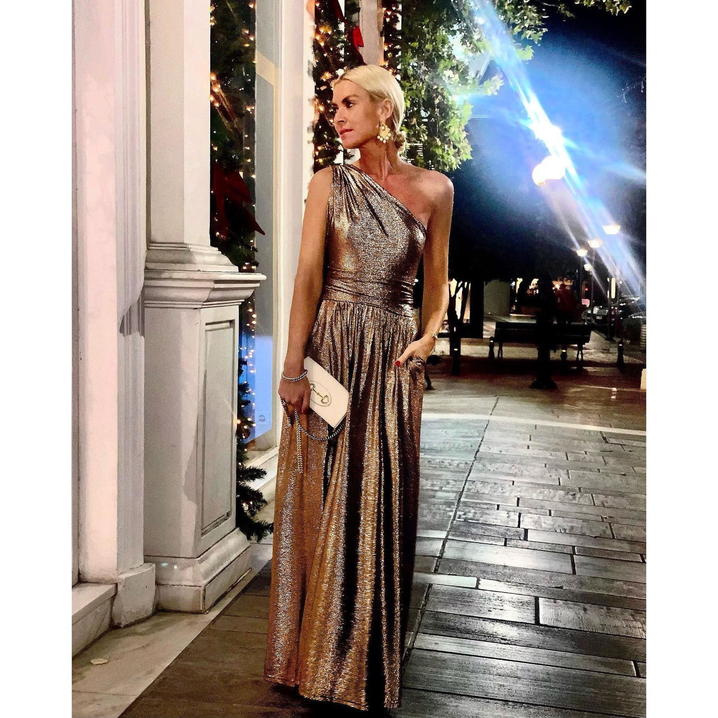 Gold-Stamped Off-the-Shoulder Pocket Flared Dress for Casual and Party Gatherings