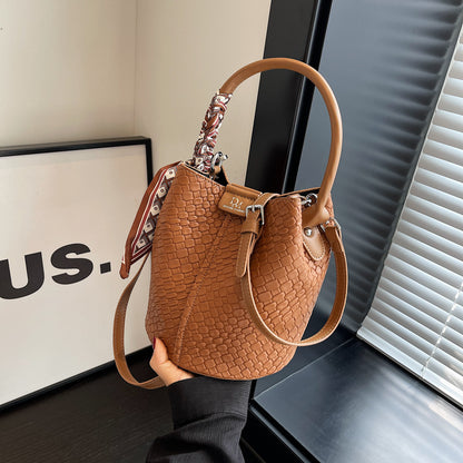 Woven Bucket Shoulder Handbag – Stylish Tote Bag for Women